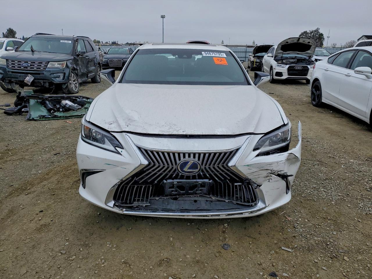 2021 Lexus Es 300H - Фото 5