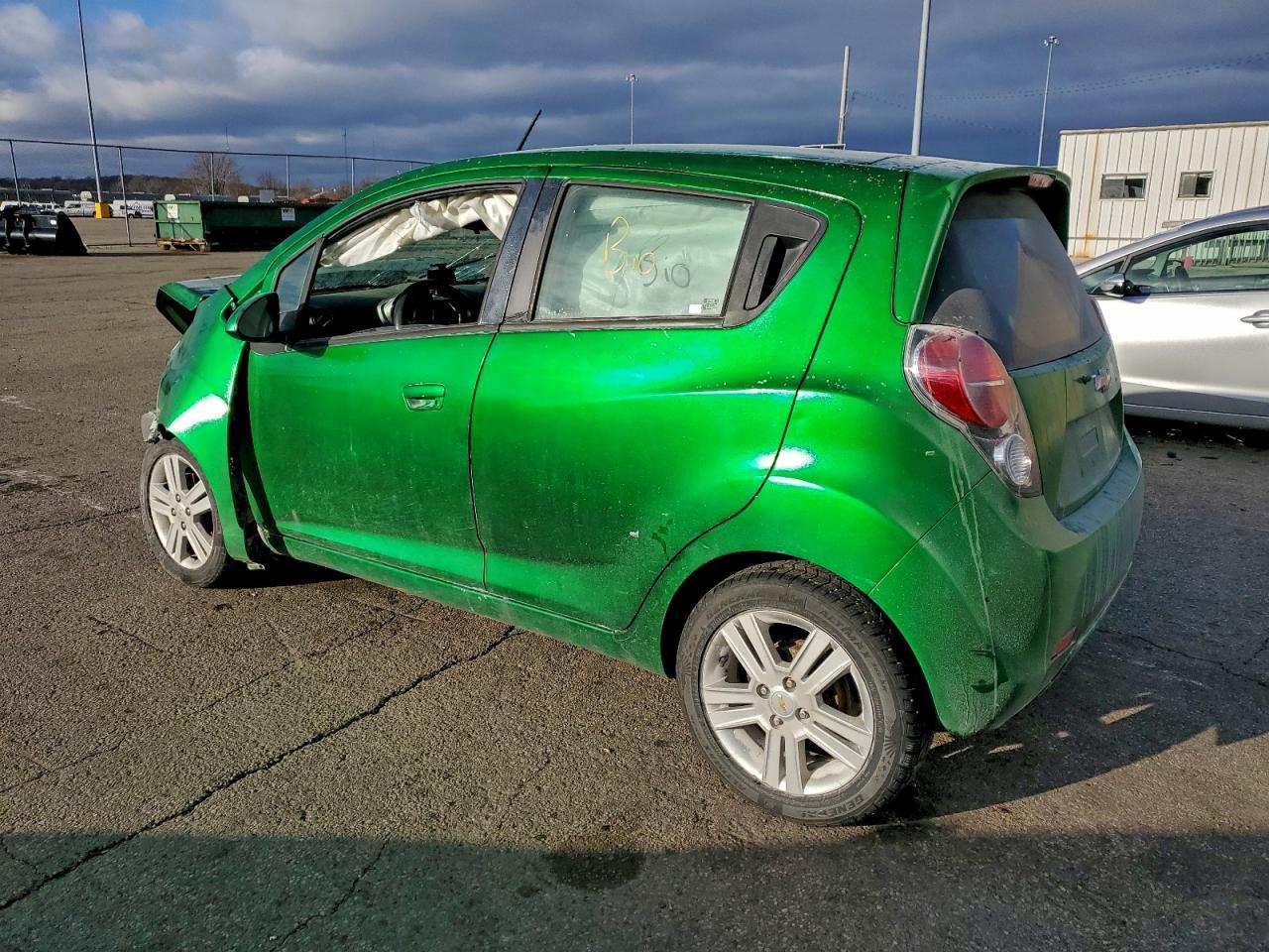 2015 Chevrolet Spark 1Lt - Фото 2