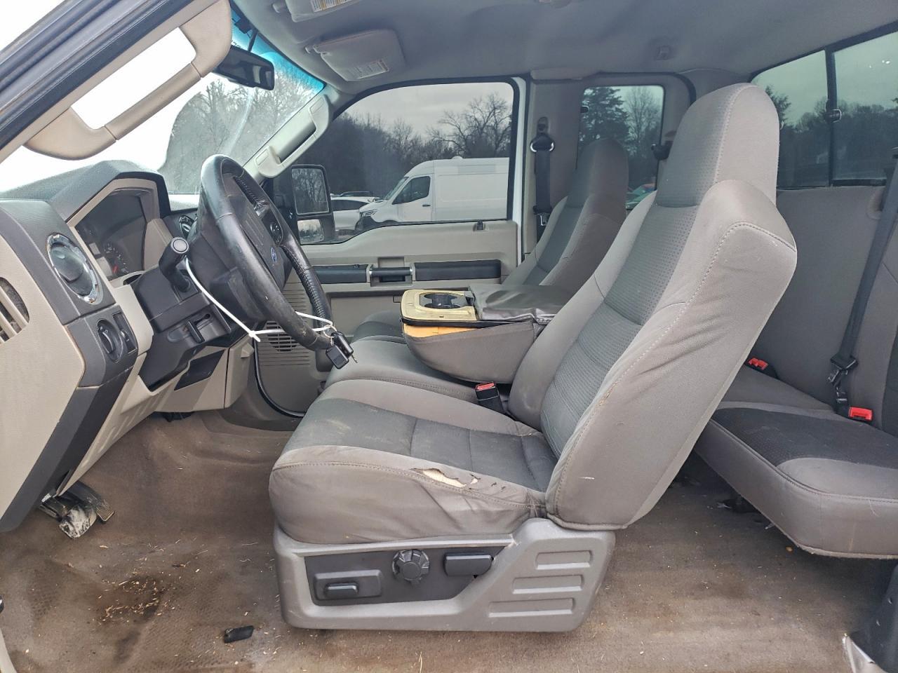 2010 Ford F250 Super Duty - Фото 7