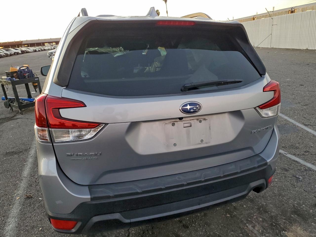 2021 Subaru Forester Premium - Image 6