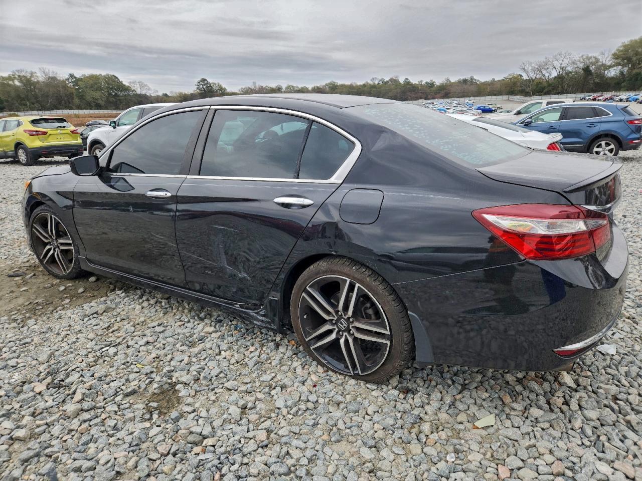 2017 Honda Accord Sport - Image 2