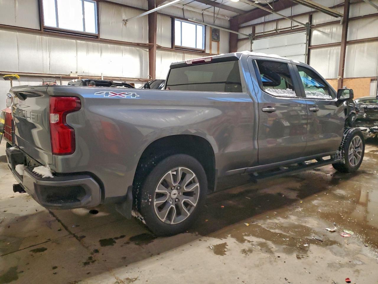 2021 Chevrolet Silverado K1500 Rst - Image 3