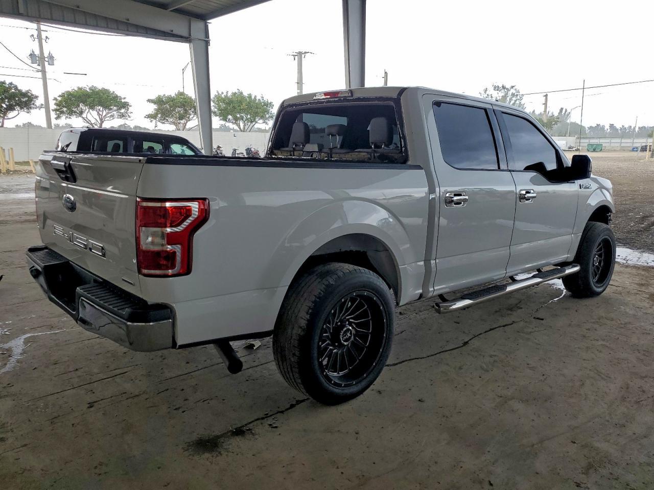 2020 Ford F150 Supercrew - Фото 3