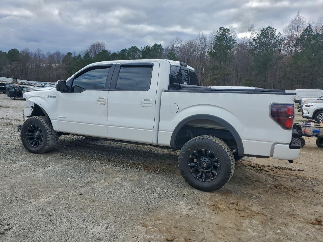 2011 Ford F150 Supercrew - Image 2