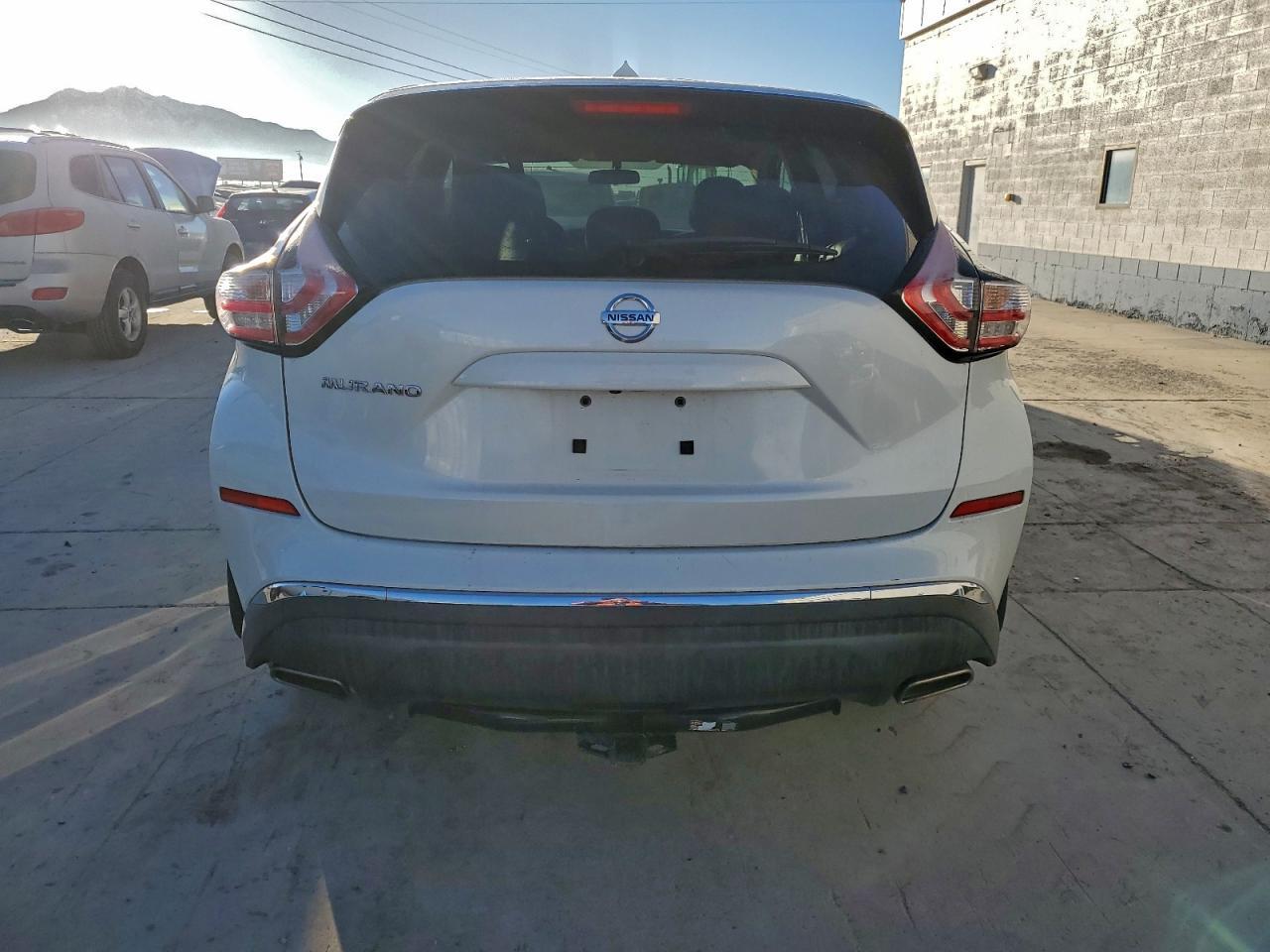 2015 Nissan Murano S - Фото 6