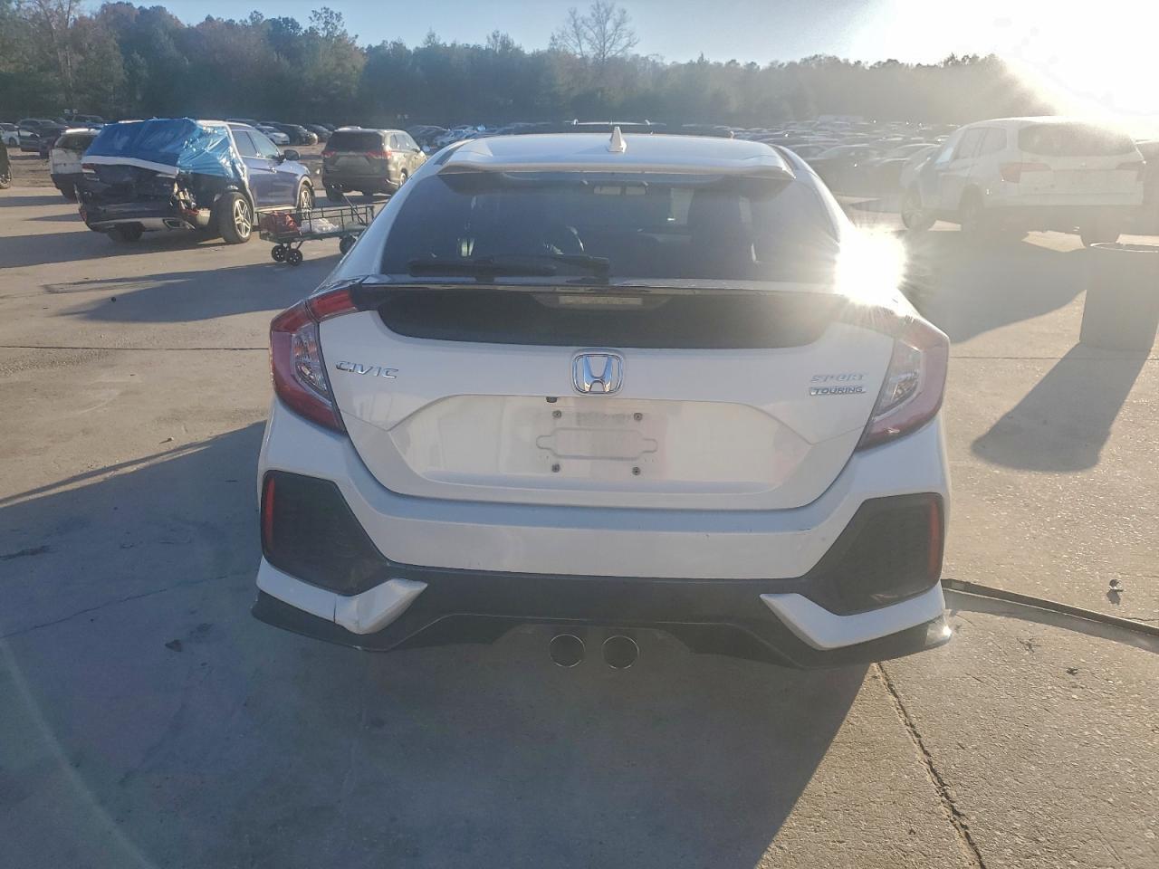 2018 Honda Civic Sport Touring - Фото 6