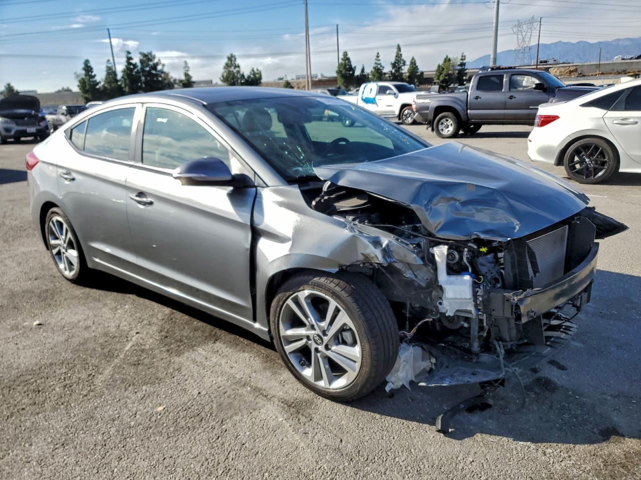 2018 Hyundai Elantra Sel - Image 4