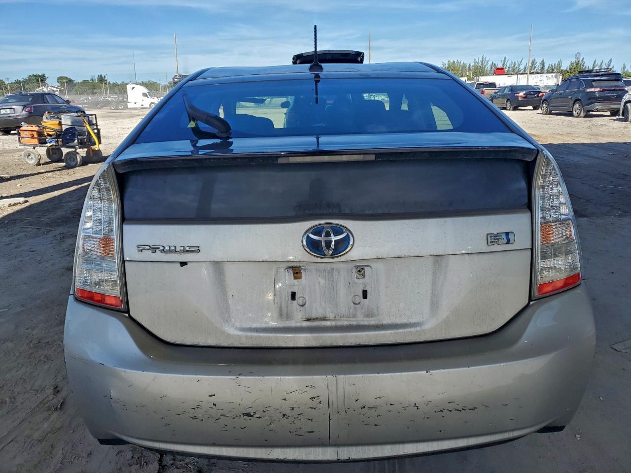 2011 Toyota Prius - Image 6