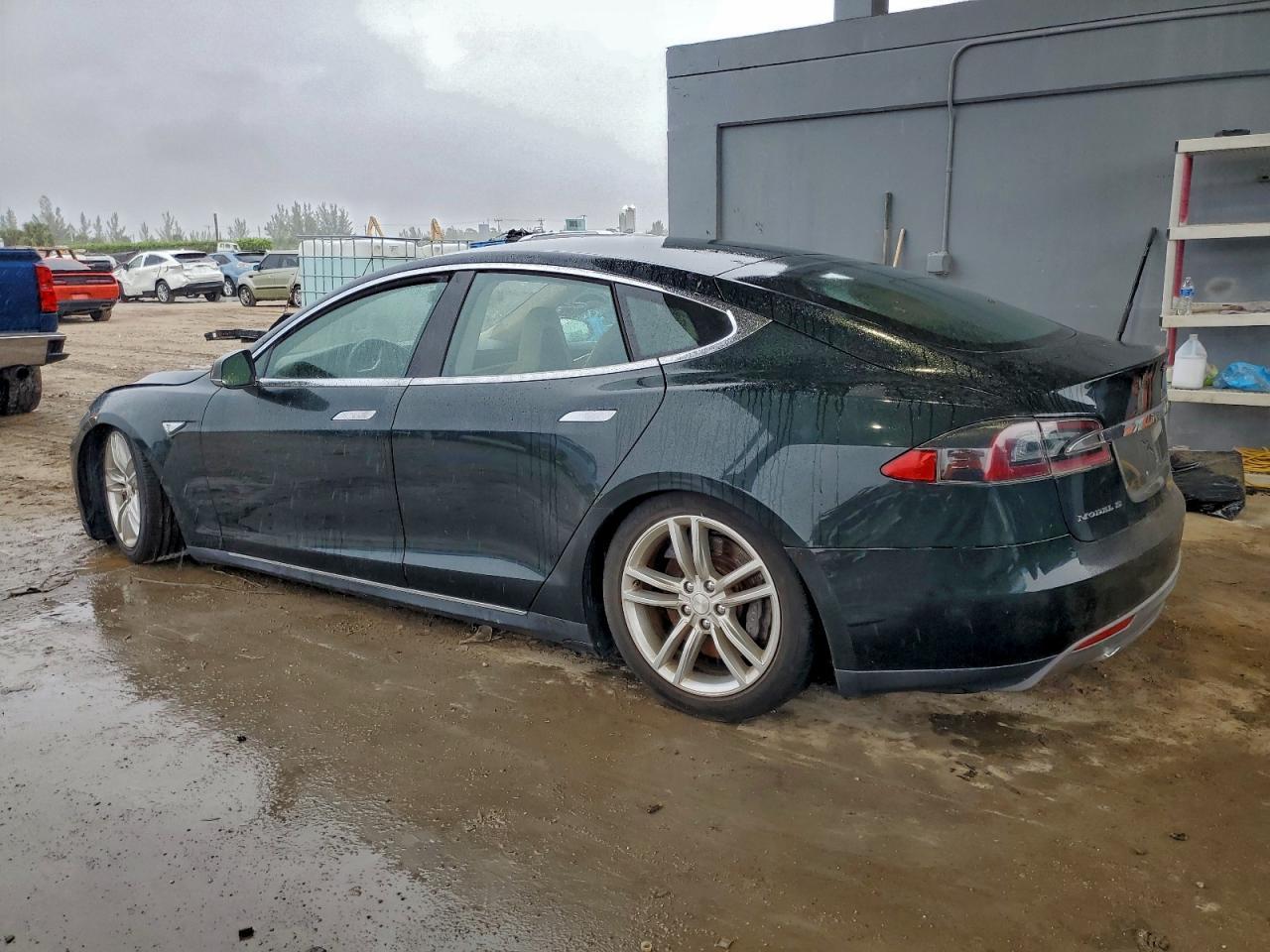 2013 Tesla Model S - Фото 2