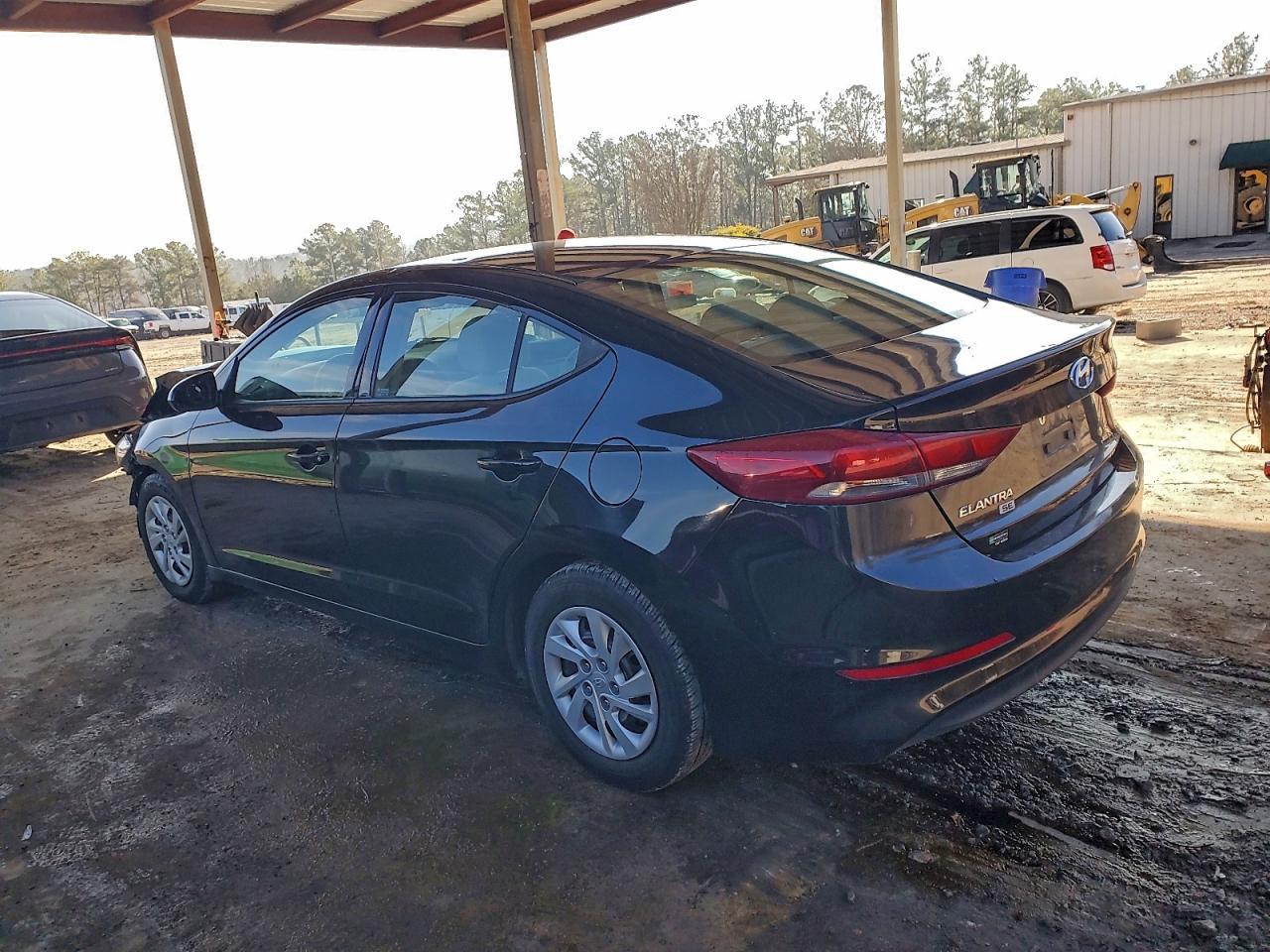 2018 Hyundai Elantra Se - Image 2