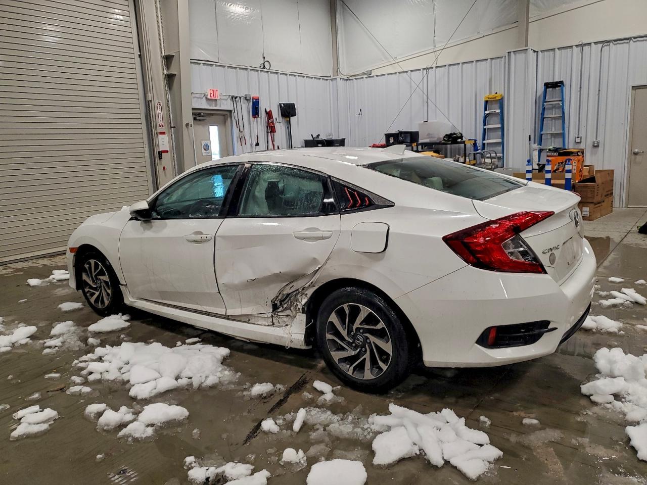 2018 Honda Civic Ex - Image 2