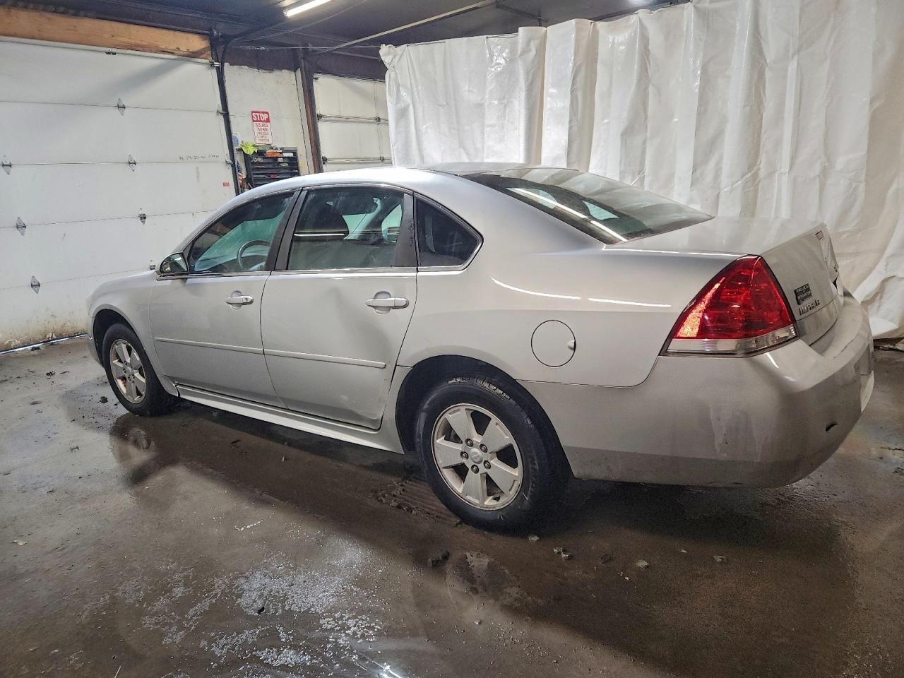2011 Chevrolet Impala Ls - Фото 2