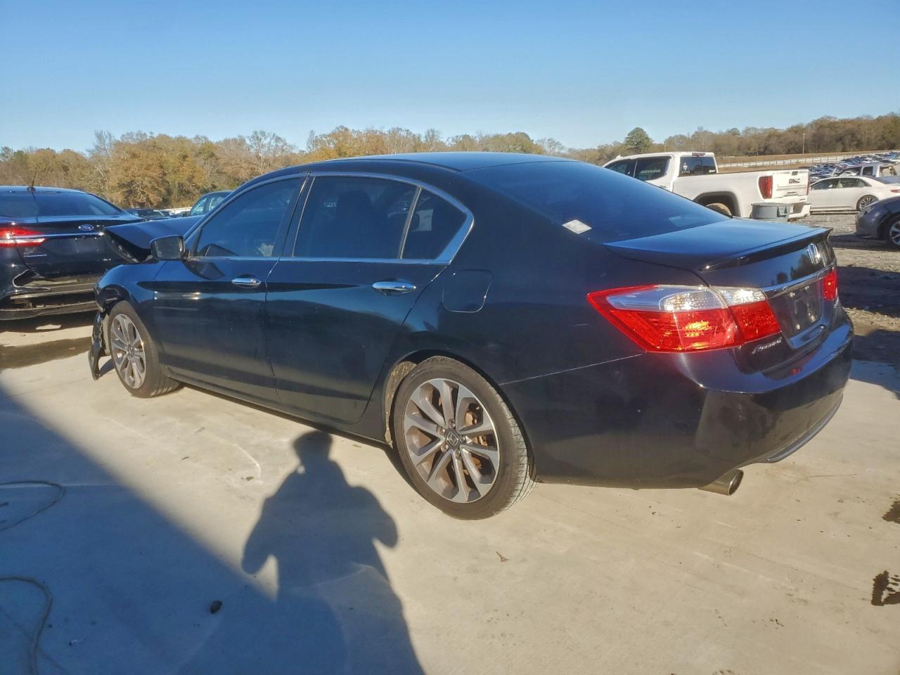 2015 Honda Accord Sport - Фото 2