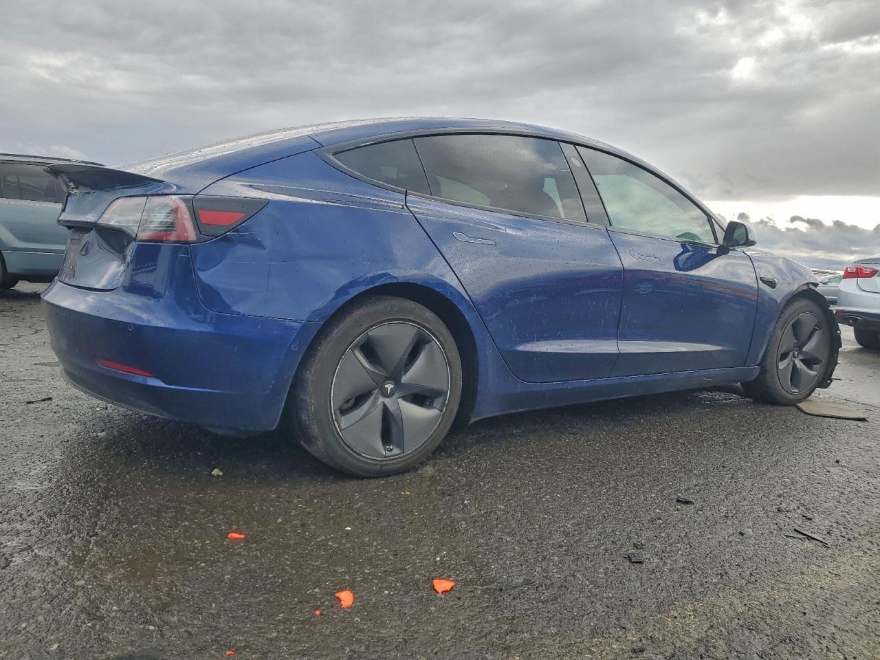 2018 Tesla Model 3 - Image 3