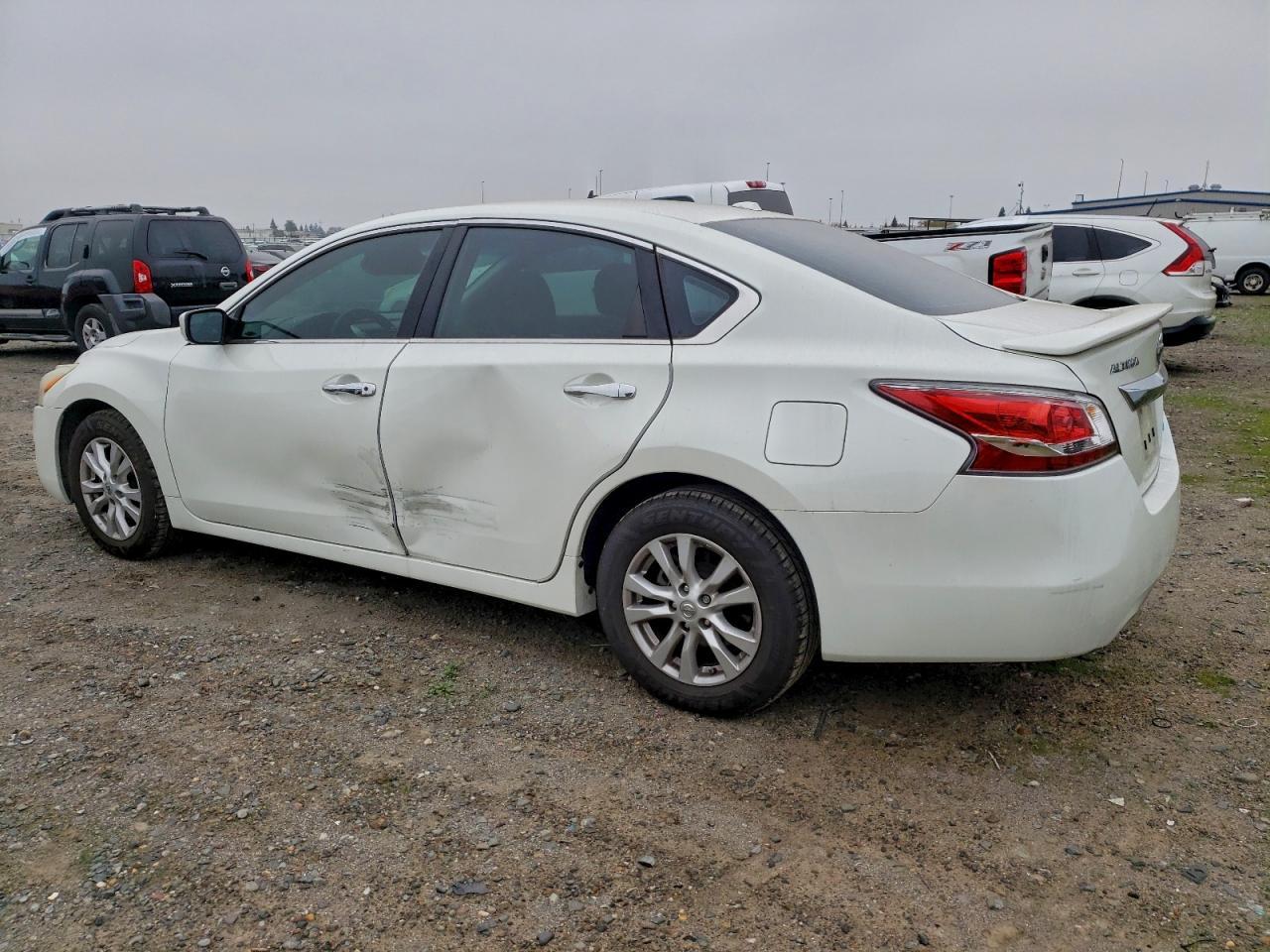 2014 Nissan Altima 2.5 - Image 2
