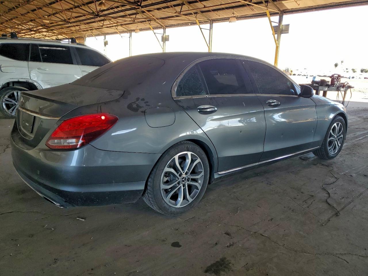 2017 Mercedes-Benz C 300 - Image 5