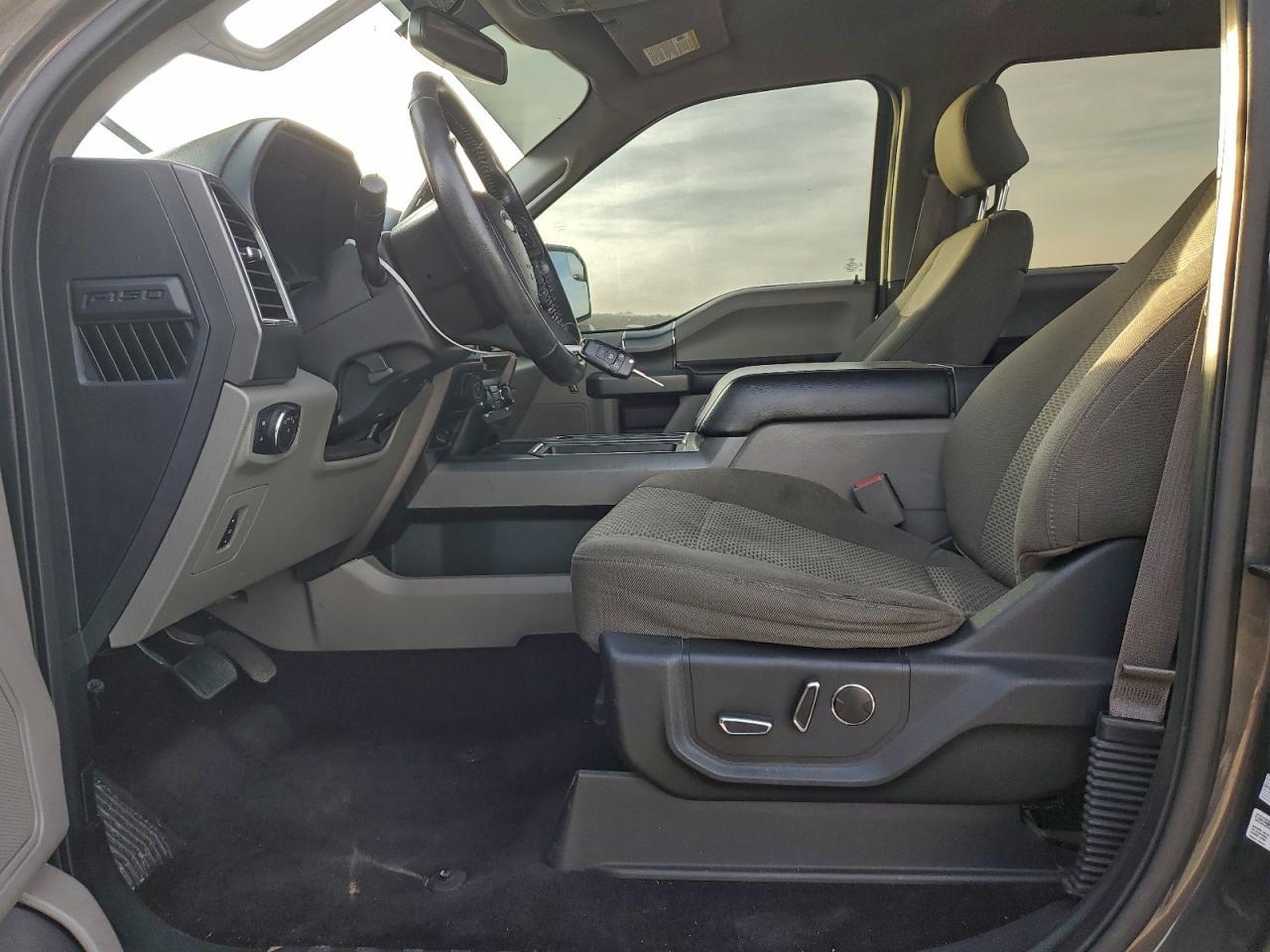 2017 Ford F150 Supercrew - Image 7