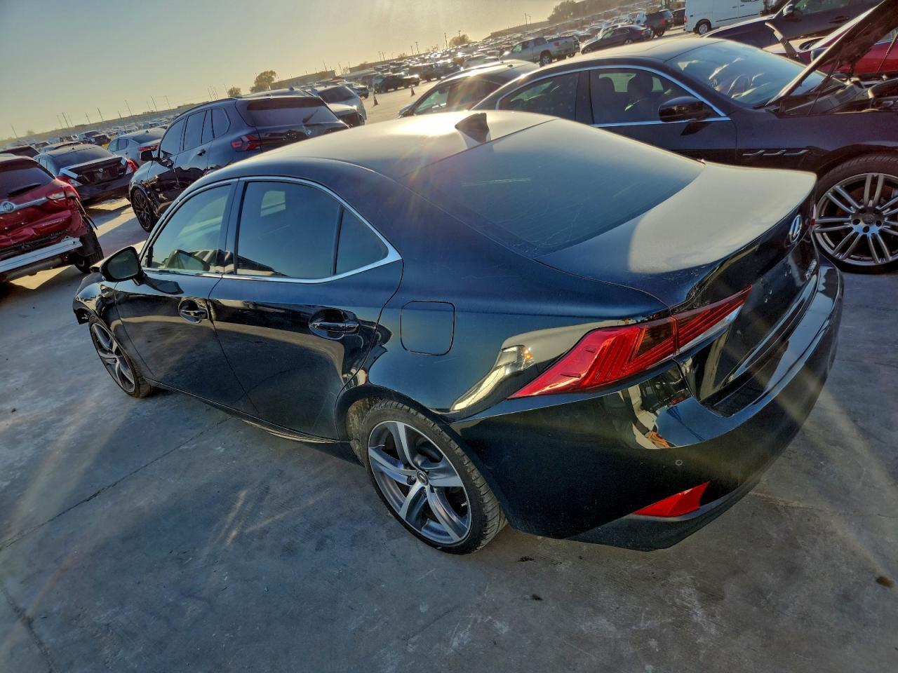 2018 Lexus Is 300 - Image 2