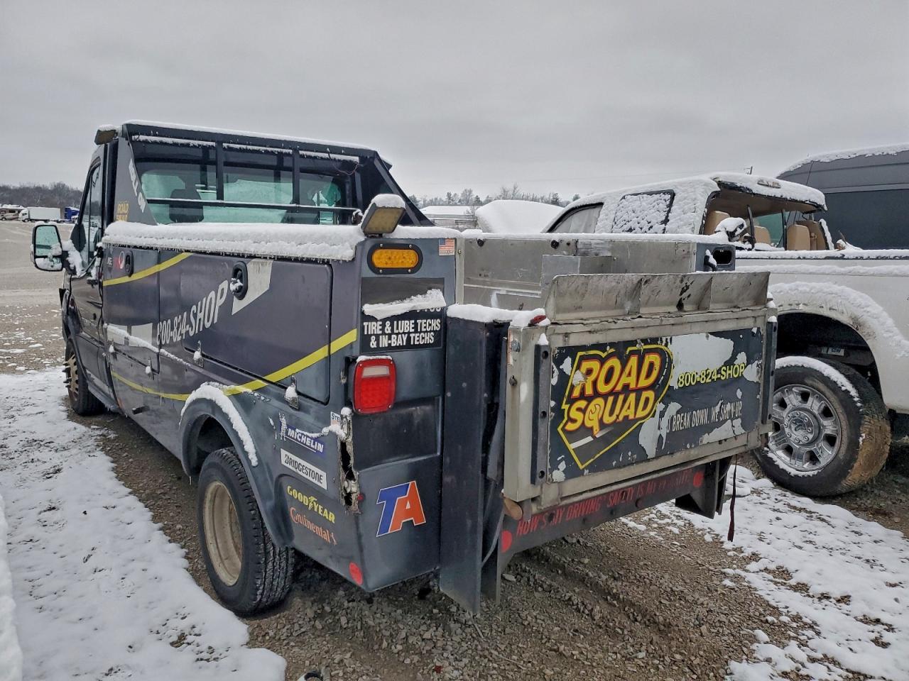 2018 Ford Transit Cab & Chassi - Image 2