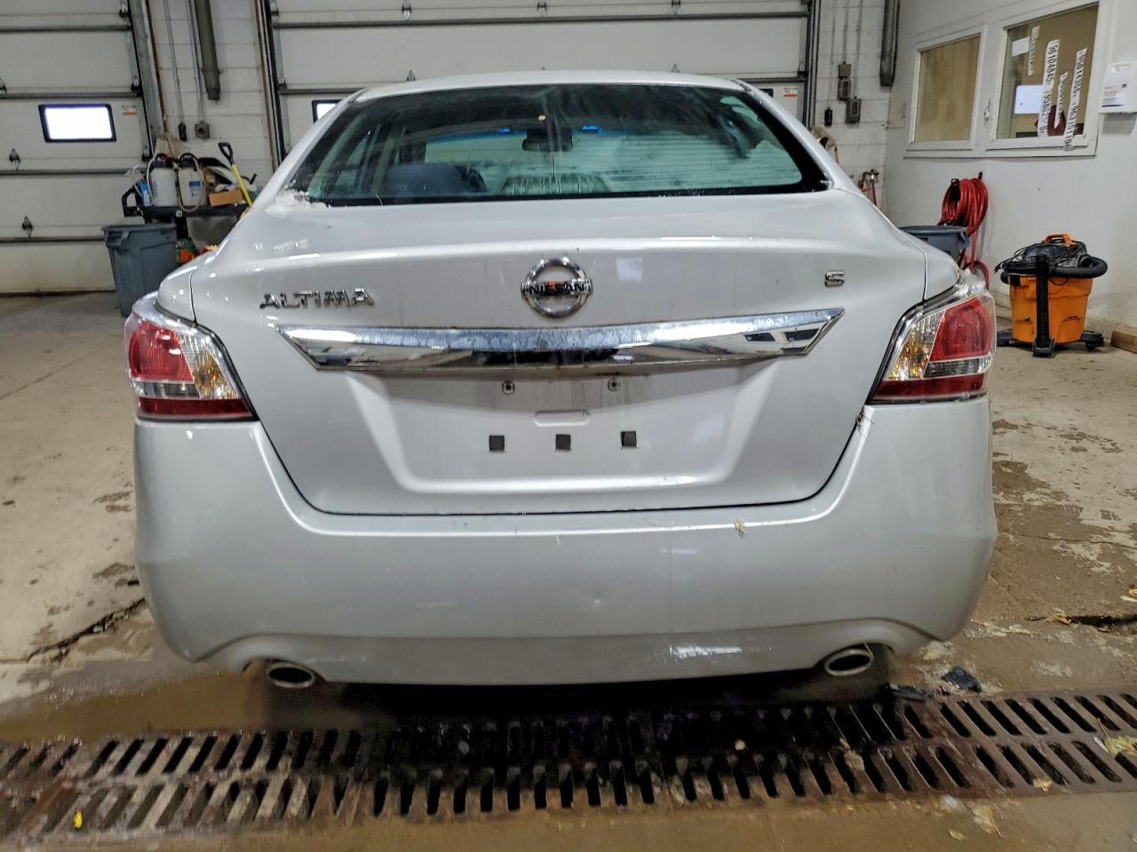 2015 Nissan Altima 2.5 - Фото 6
