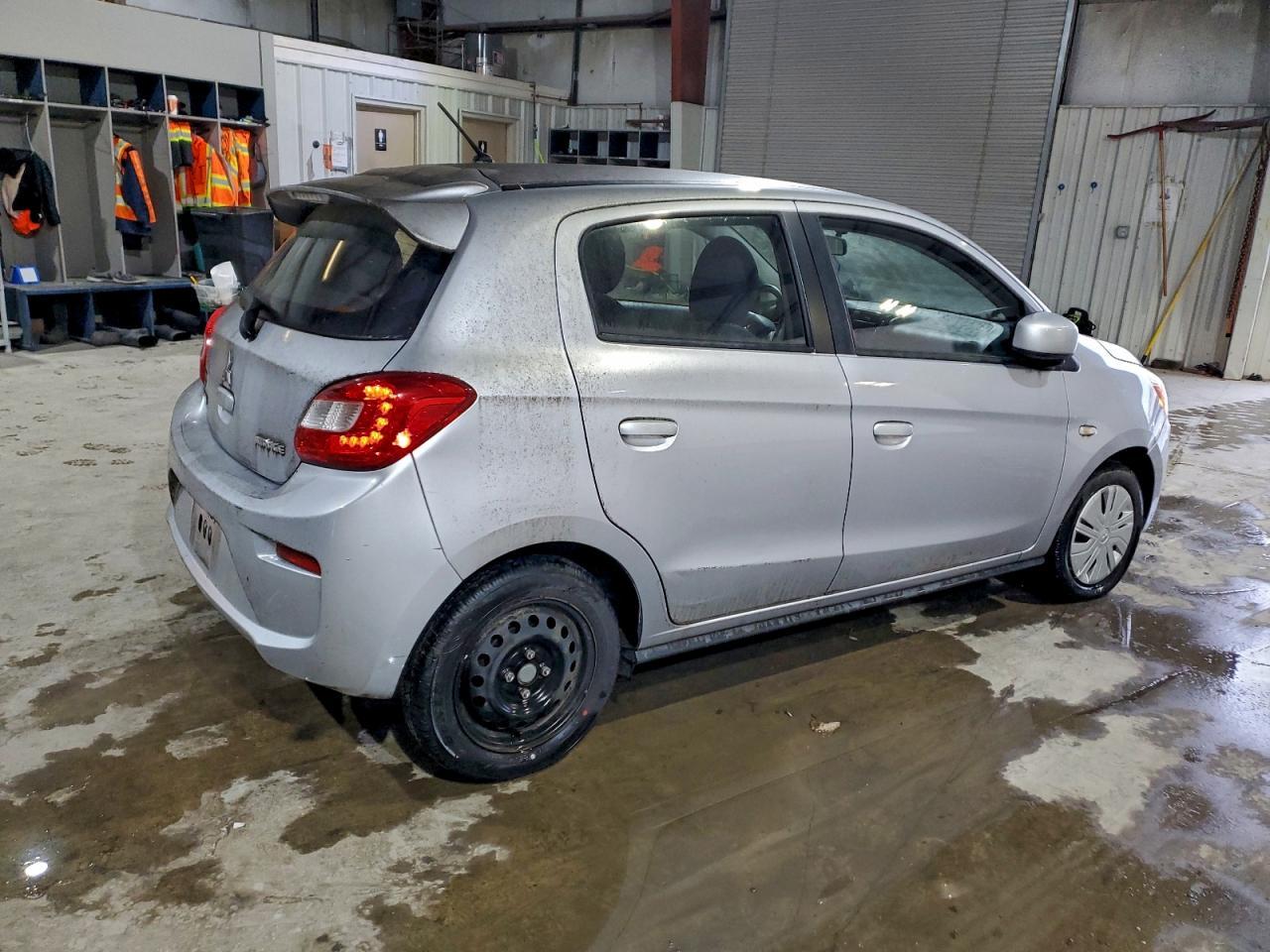 2017 Mitsubishi Mirage Es - Image 3