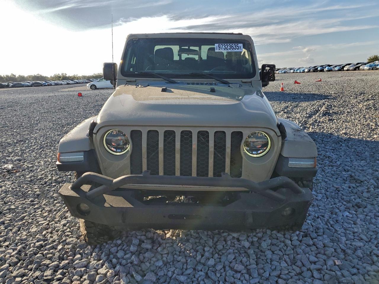 2022 Jeep Gladiator Sport - Image 5