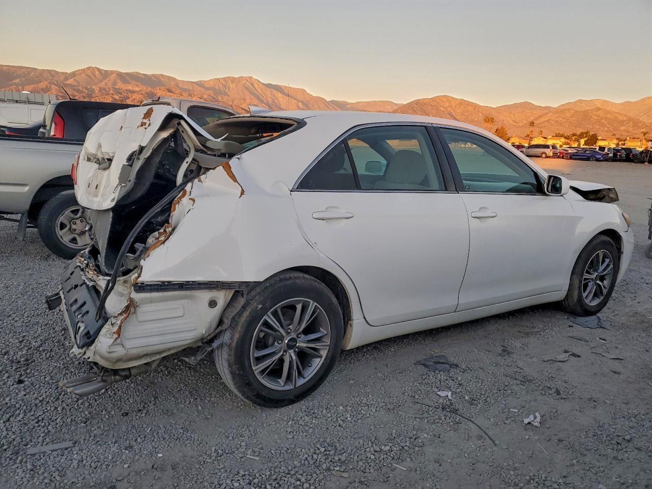 2009 Toyota Camry Base - Фото 3