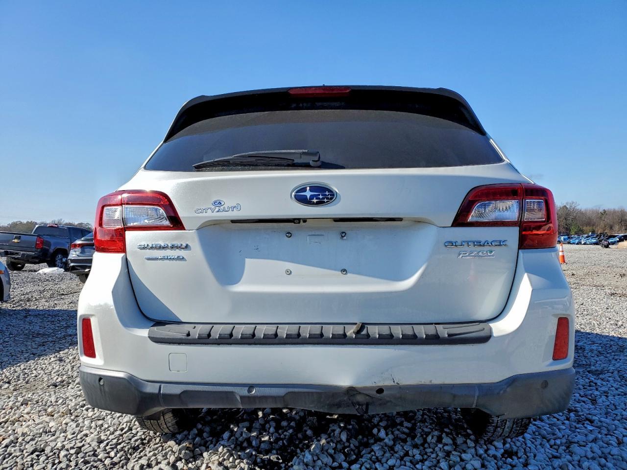 2017 Subaru Outback 2.5I Limited - Image 6