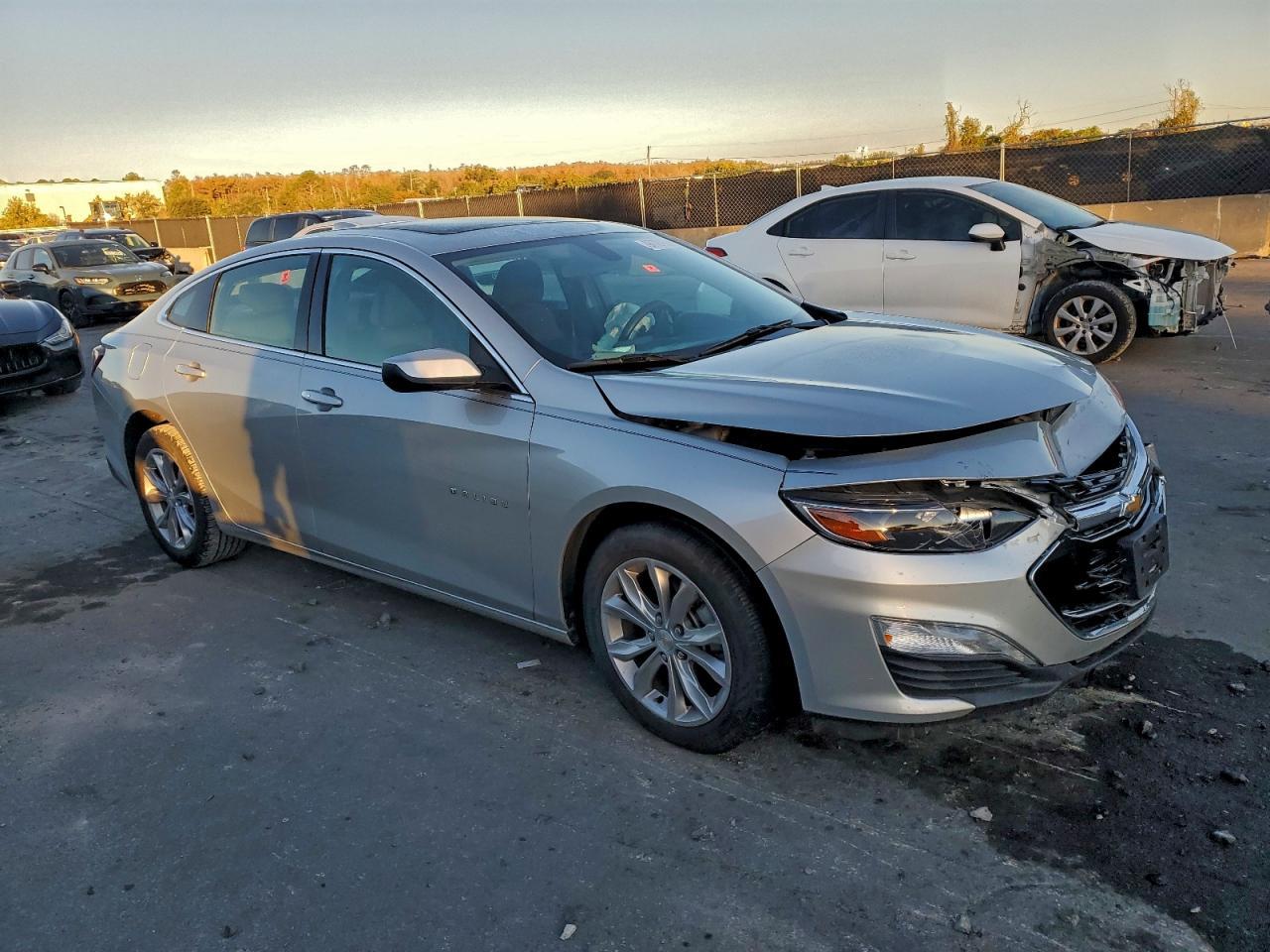 2021 Chevrolet Malibu Lt - Фото 4