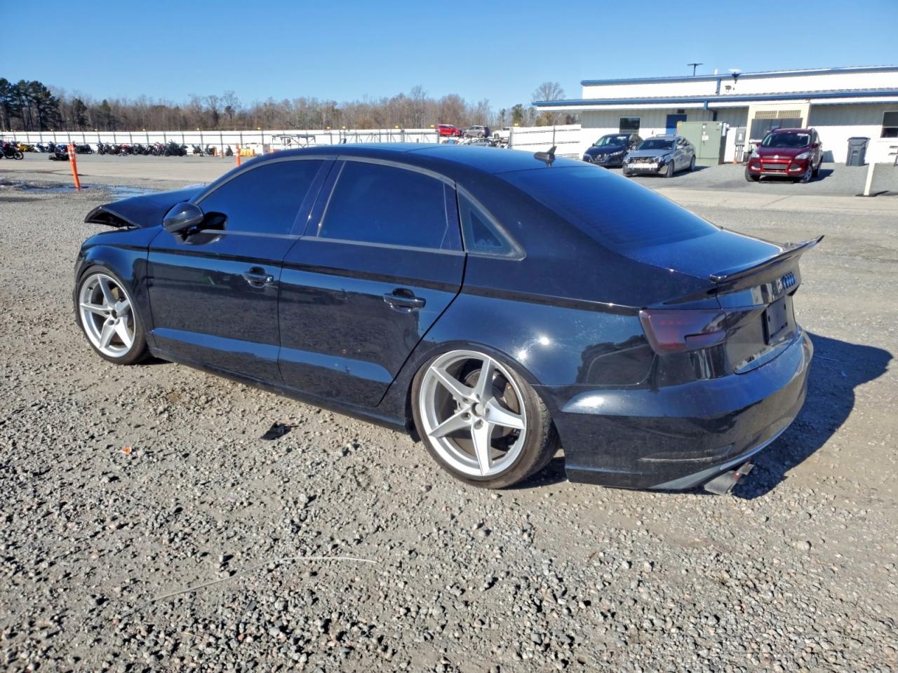 2017 Audi A3 Premium - Фото 2
