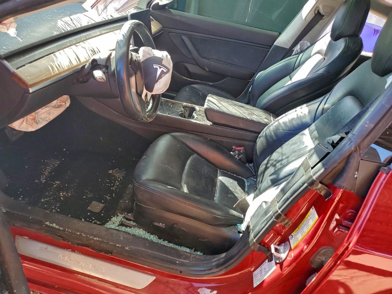 2019 Tesla Model 3 - Фото 7