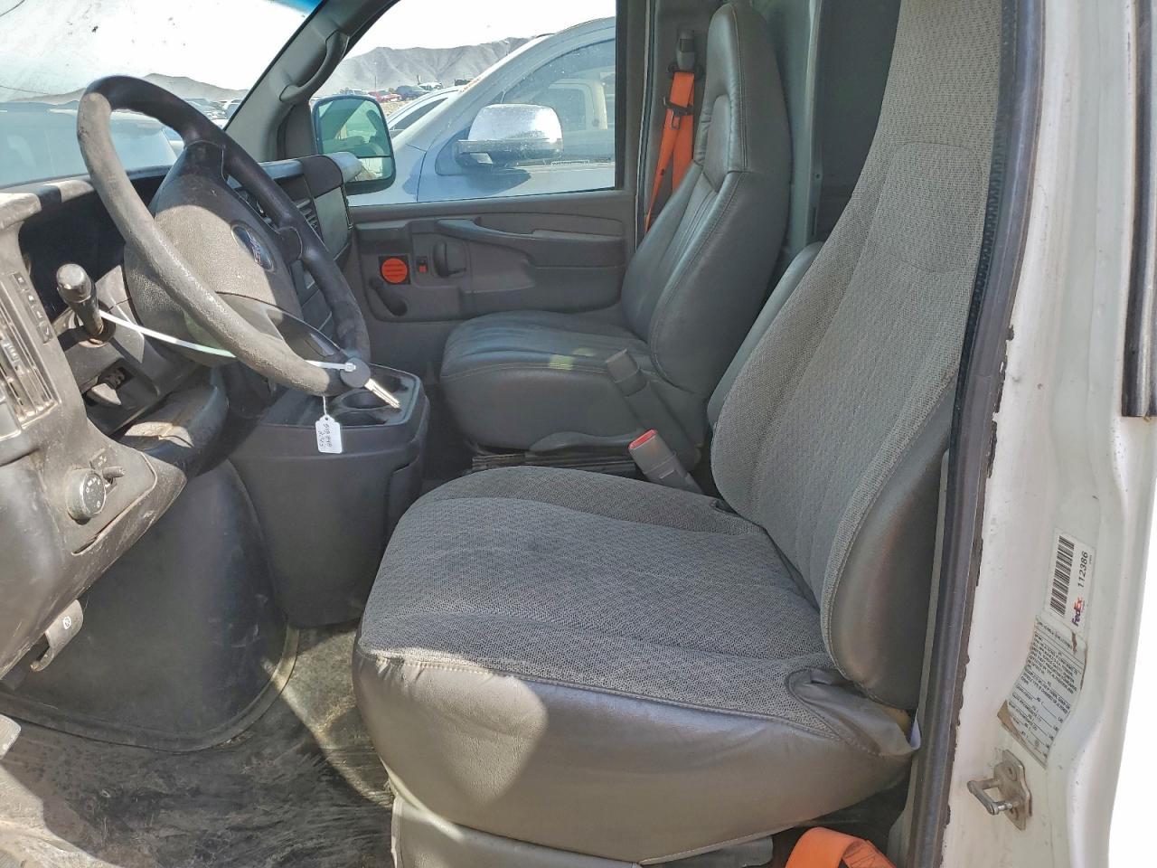 2012 GMC Savana G2500 Delivery Van - Фото 7