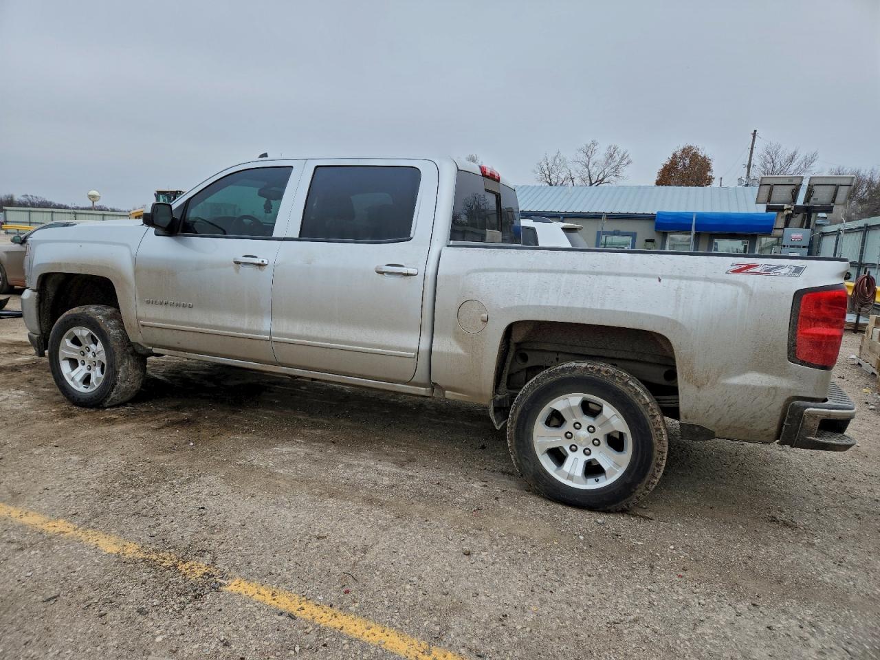 2017 Chevrolet Silverado K1500 Lt - Image 2