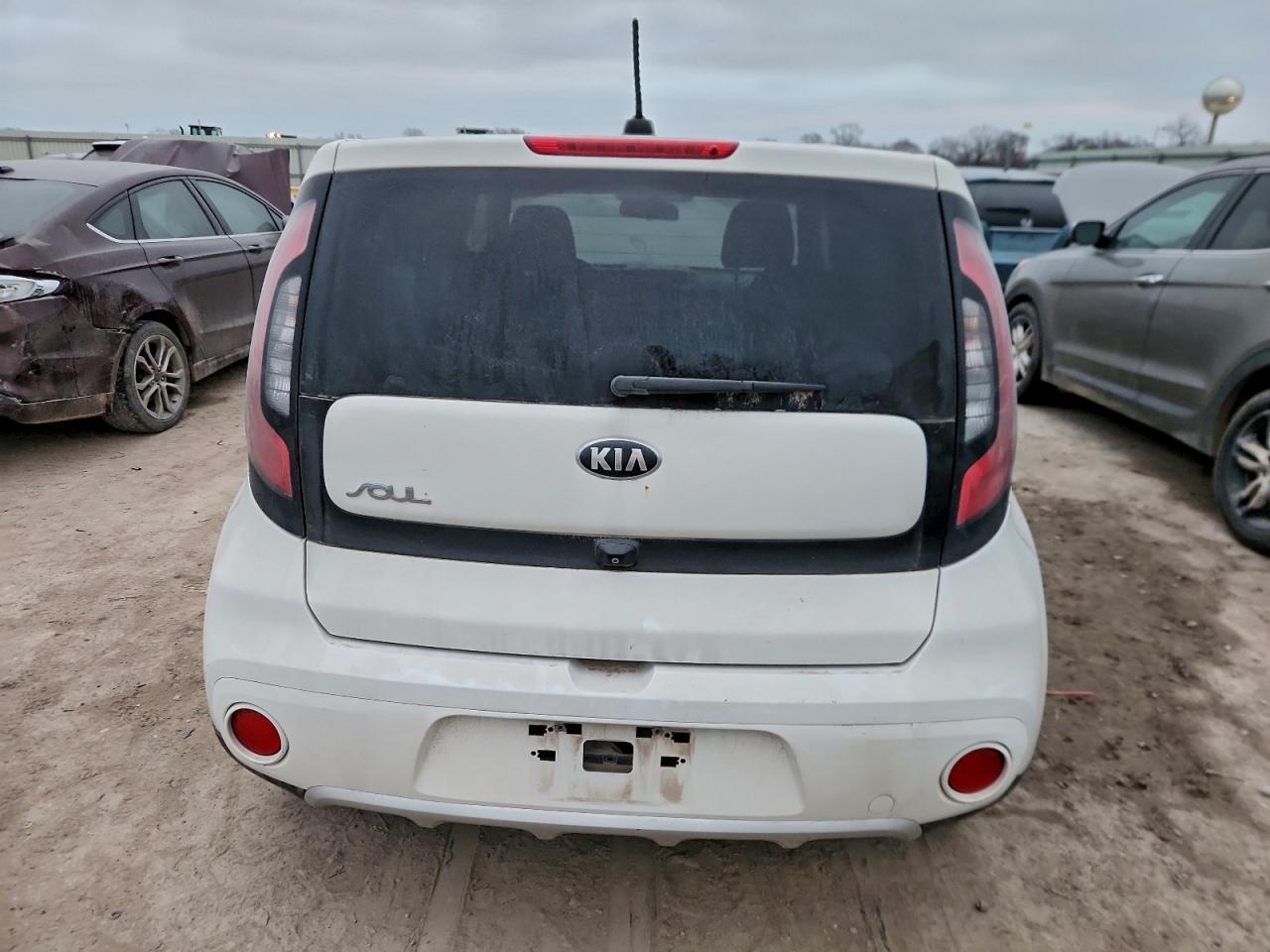 2017 Kia Soul + - Image 6