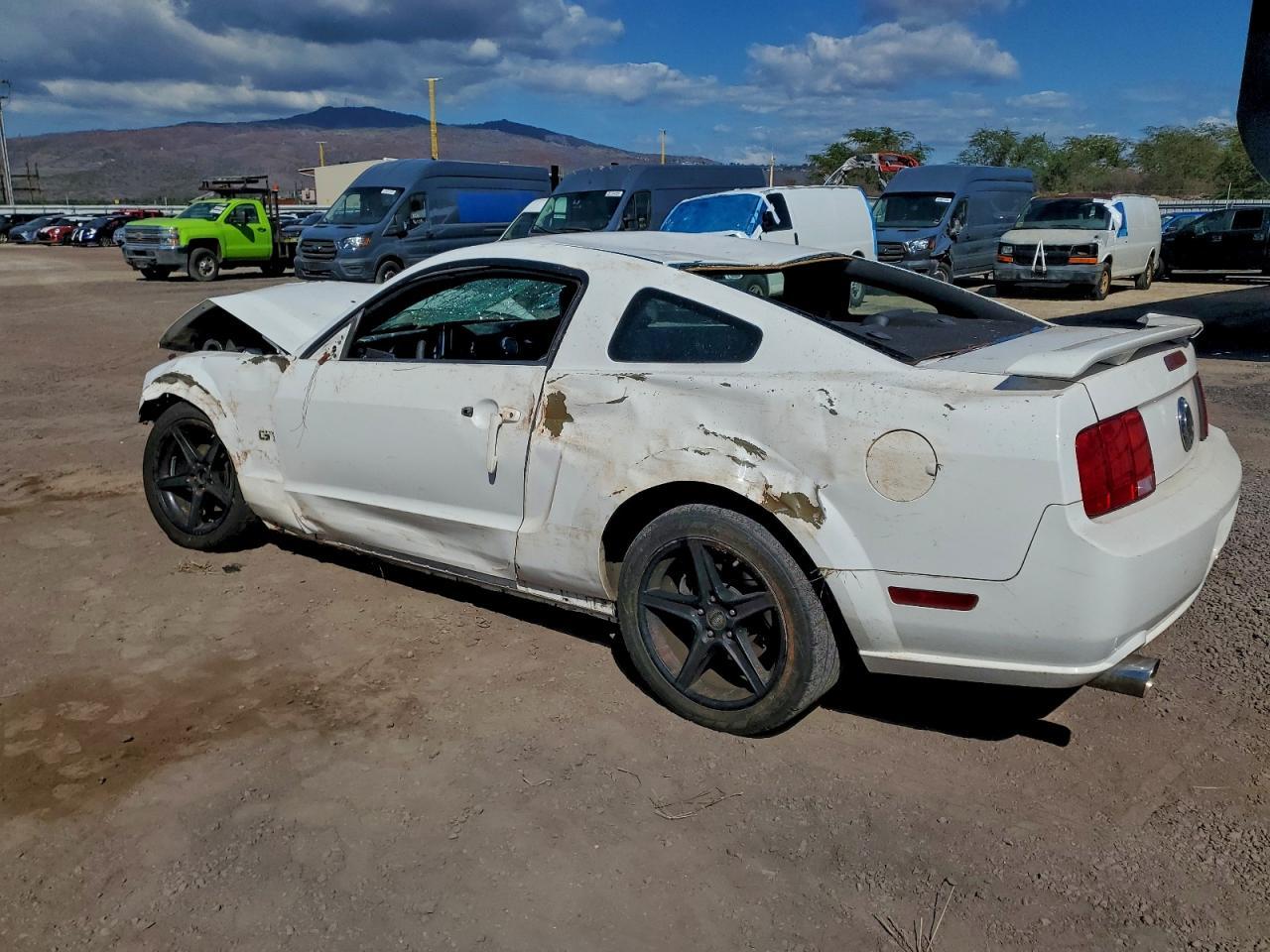 2008 Ford Mustang Gt - Фото 2