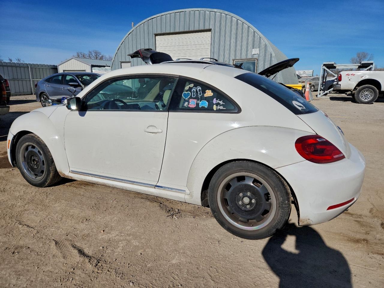 2013 Volkswagen Beetle - Image 2