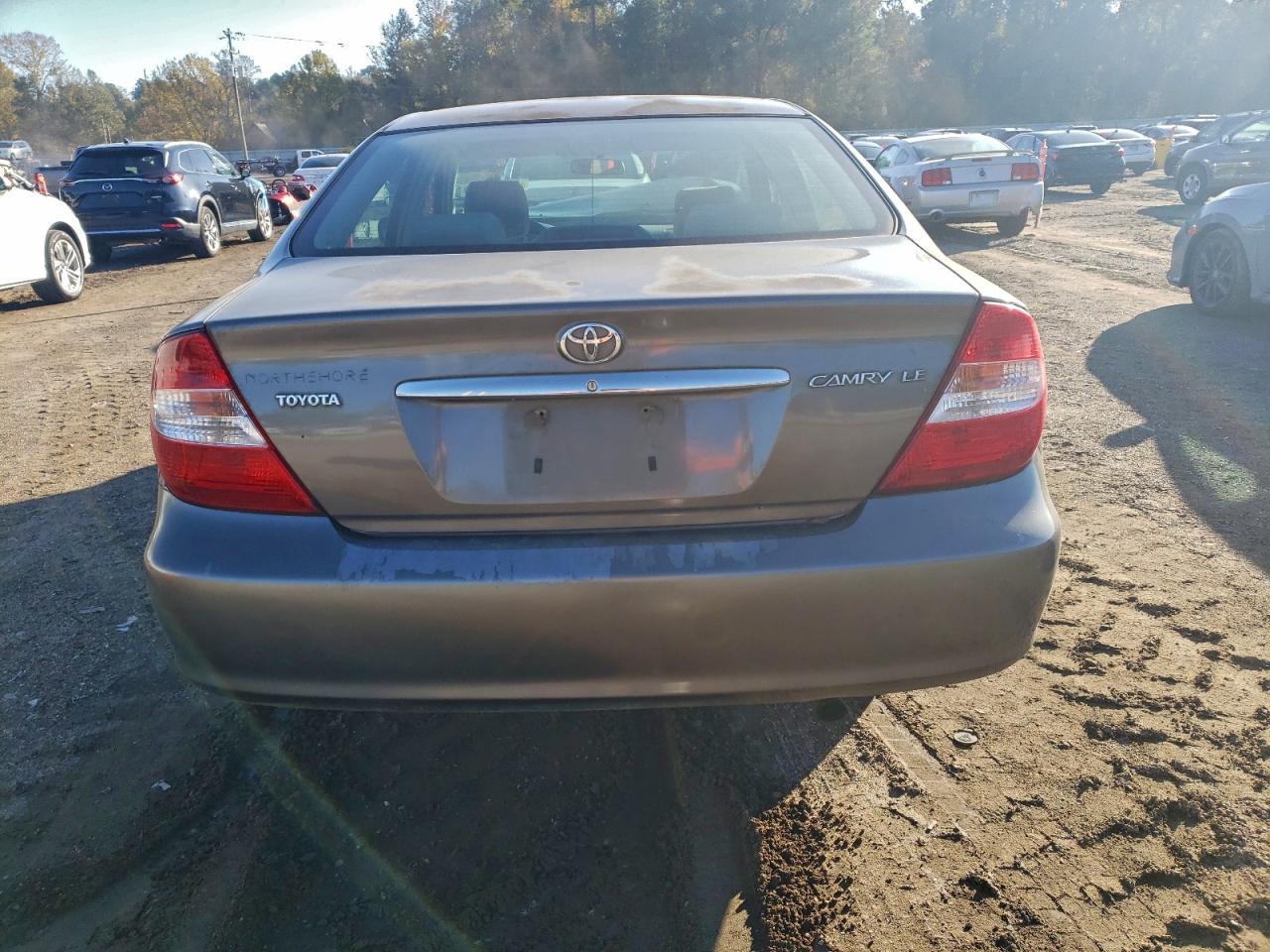2004 Toyota Camry Le - Фото 6
