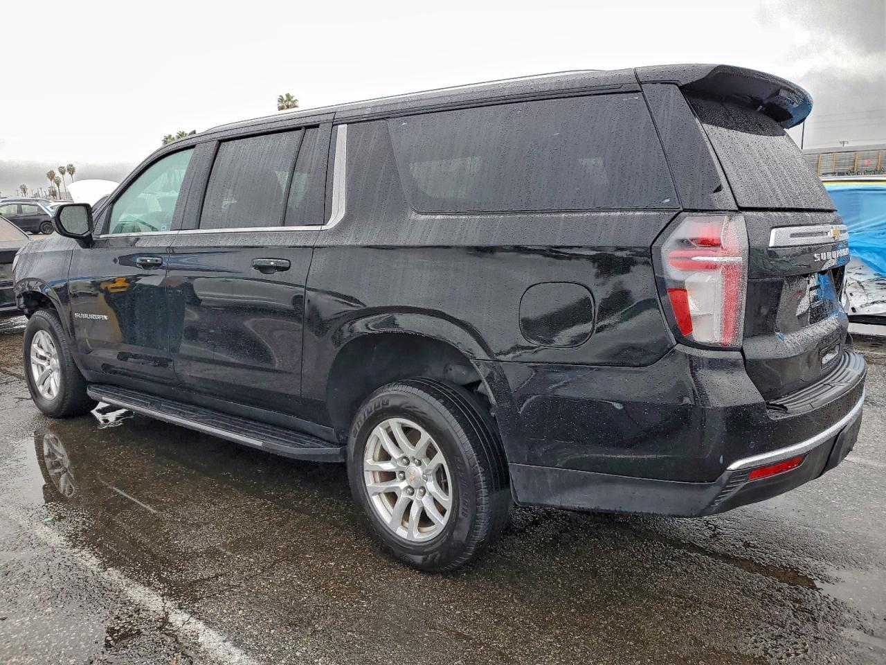 2023 Chevrolet Suburban C1500 Ls - Image 2