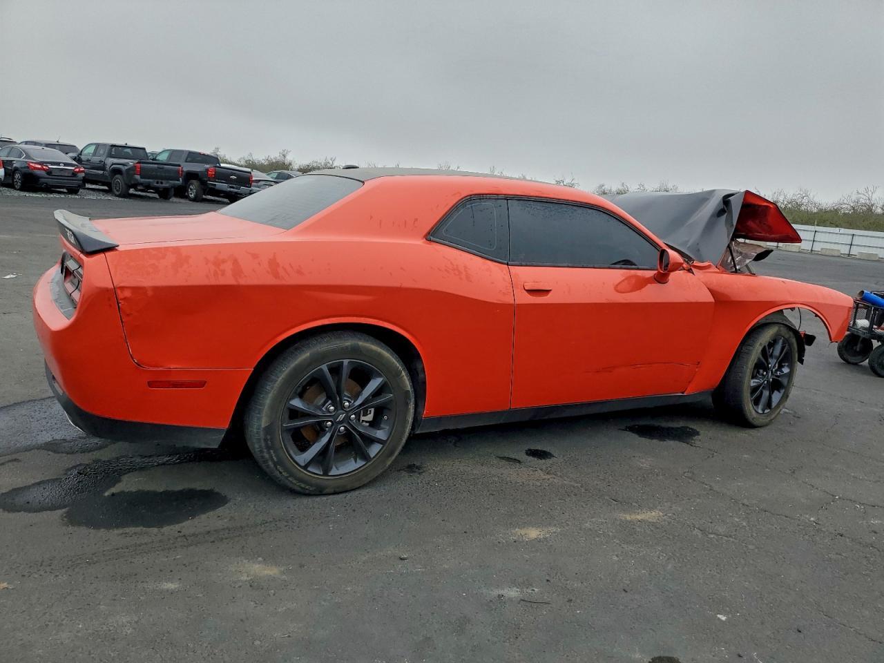 2023 Dodge Challenger Sxt - Фото 3