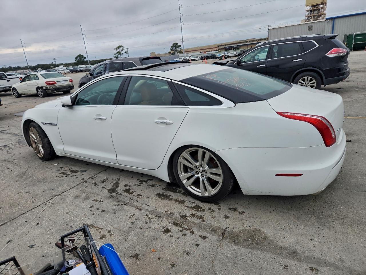 2012 Jaguar Xj - Фото 2