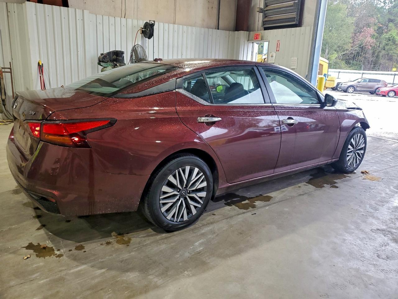 2024 Nissan Altima Sv - Image 3