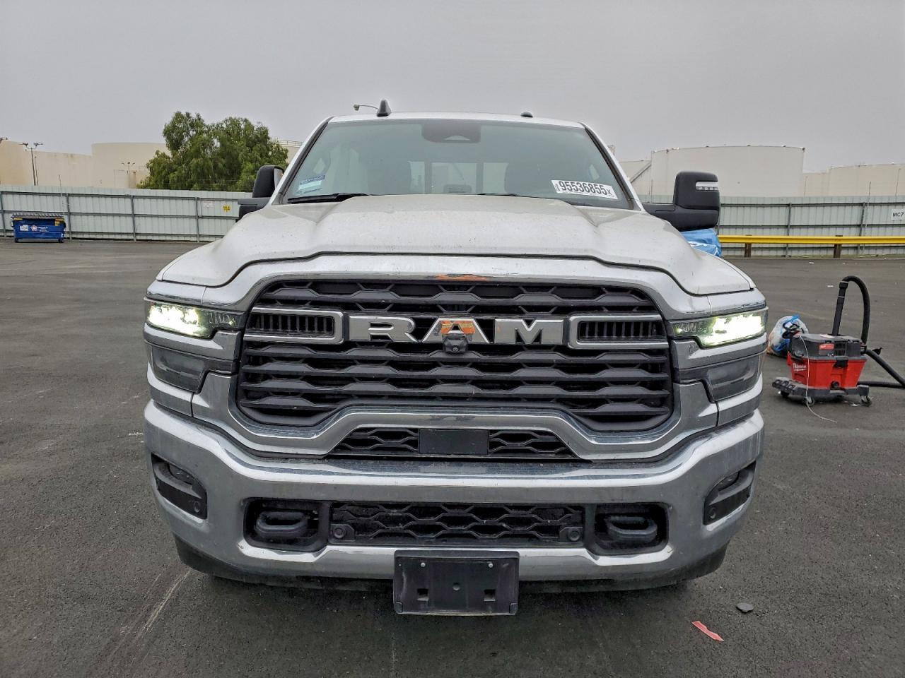 2025 Ram 3500 Tradesman - Image 5