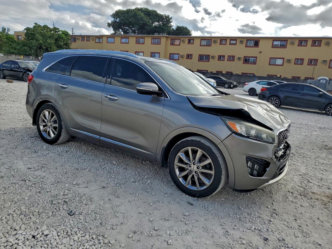 2016 Kia Sorento Sx - Image 4