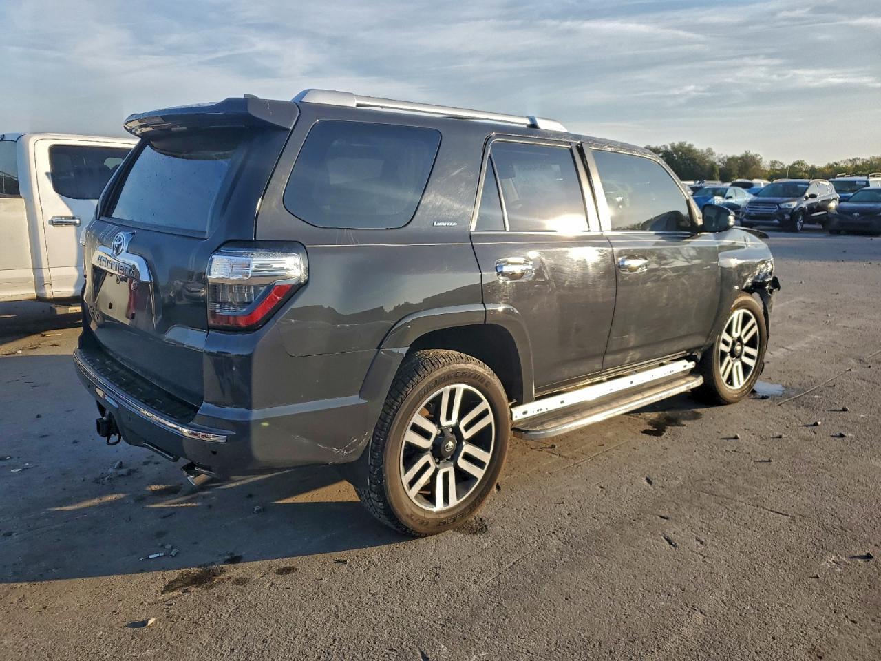 2024 Toyota 4Runner Limited - Фото 3