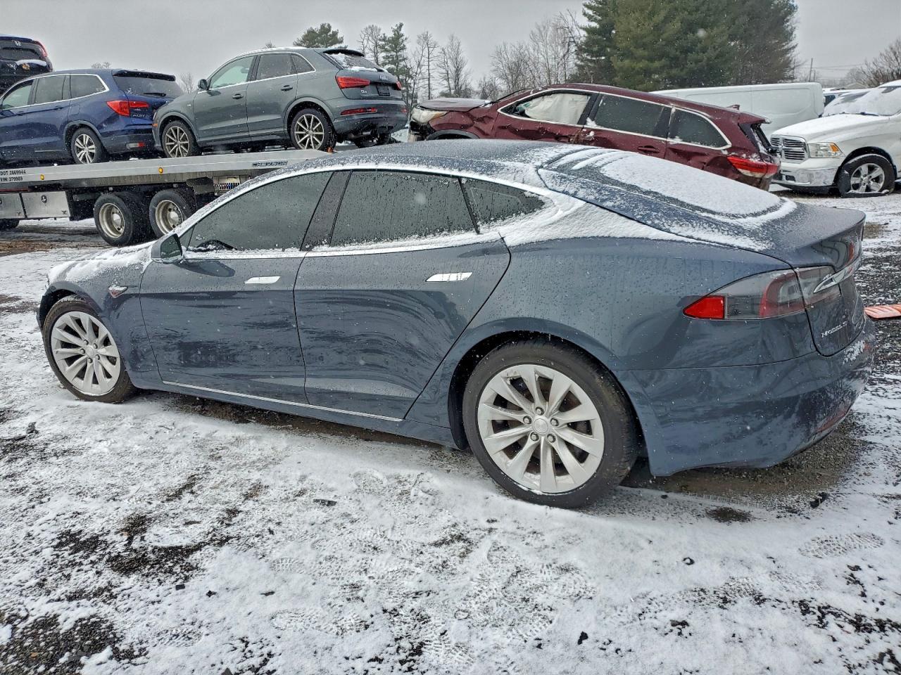 2016 Tesla Model S - Фото 2