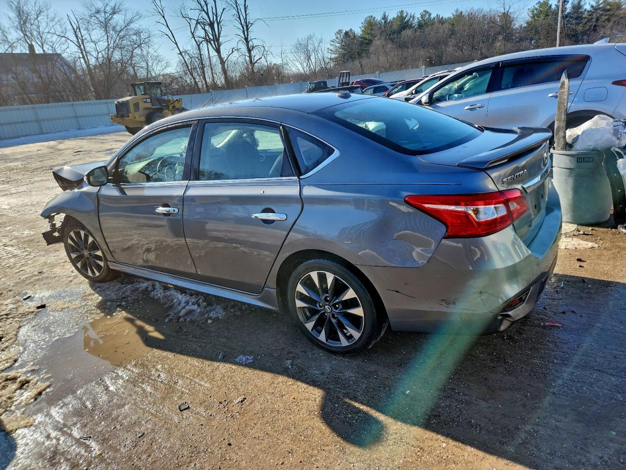2017 Niss Sentra S - Image 2