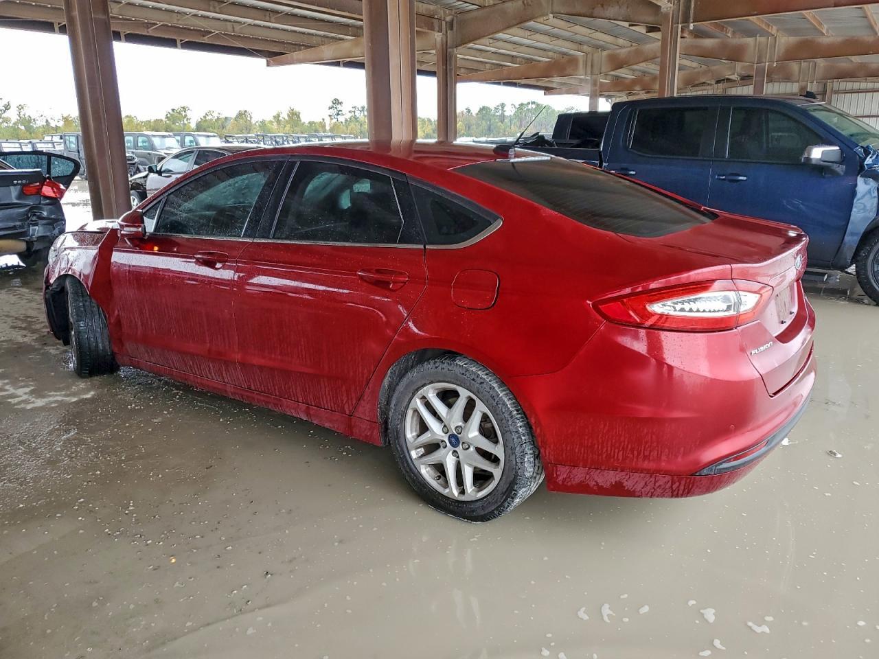2016 Ford Fusion Se - Image 2