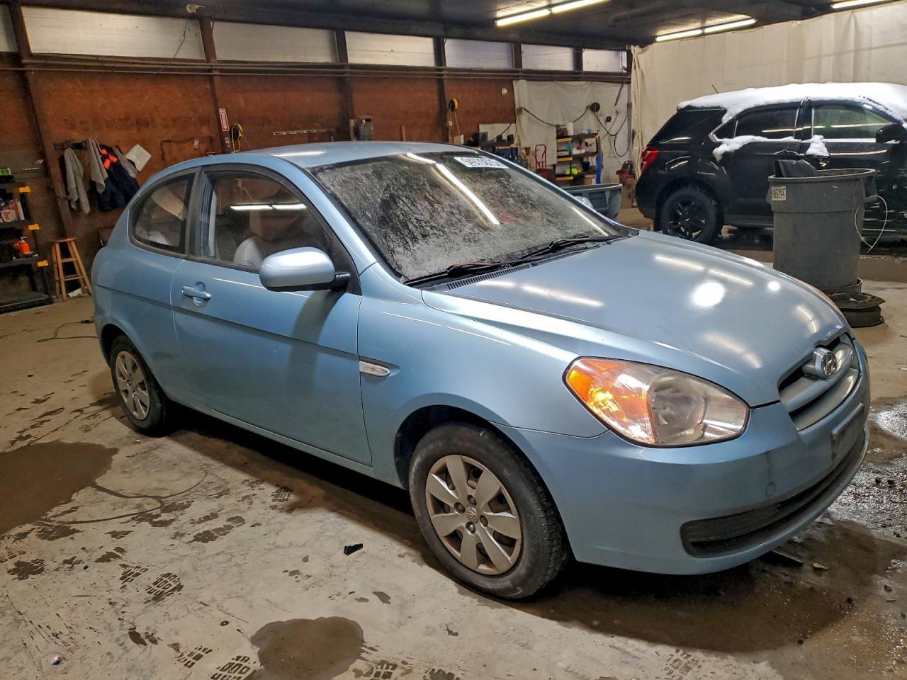 2010 Hyundai Accent Blue - Фото 4