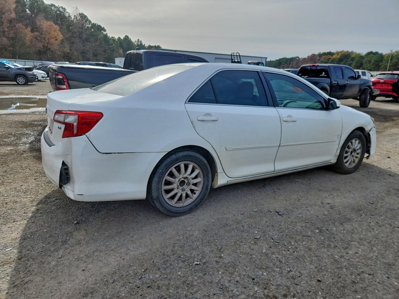 2013 Toyota Camry L - Image 3