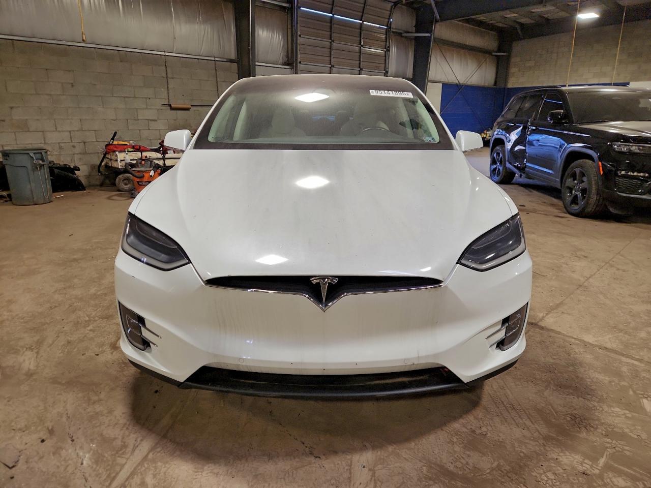 2017 Tesla Model X - Image 5